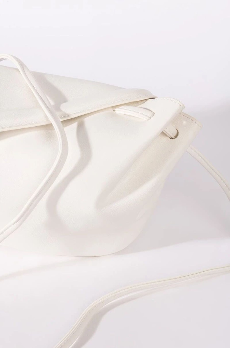 Handbags, Clutches & Wallets * | Birdy Beak Flap Purse White