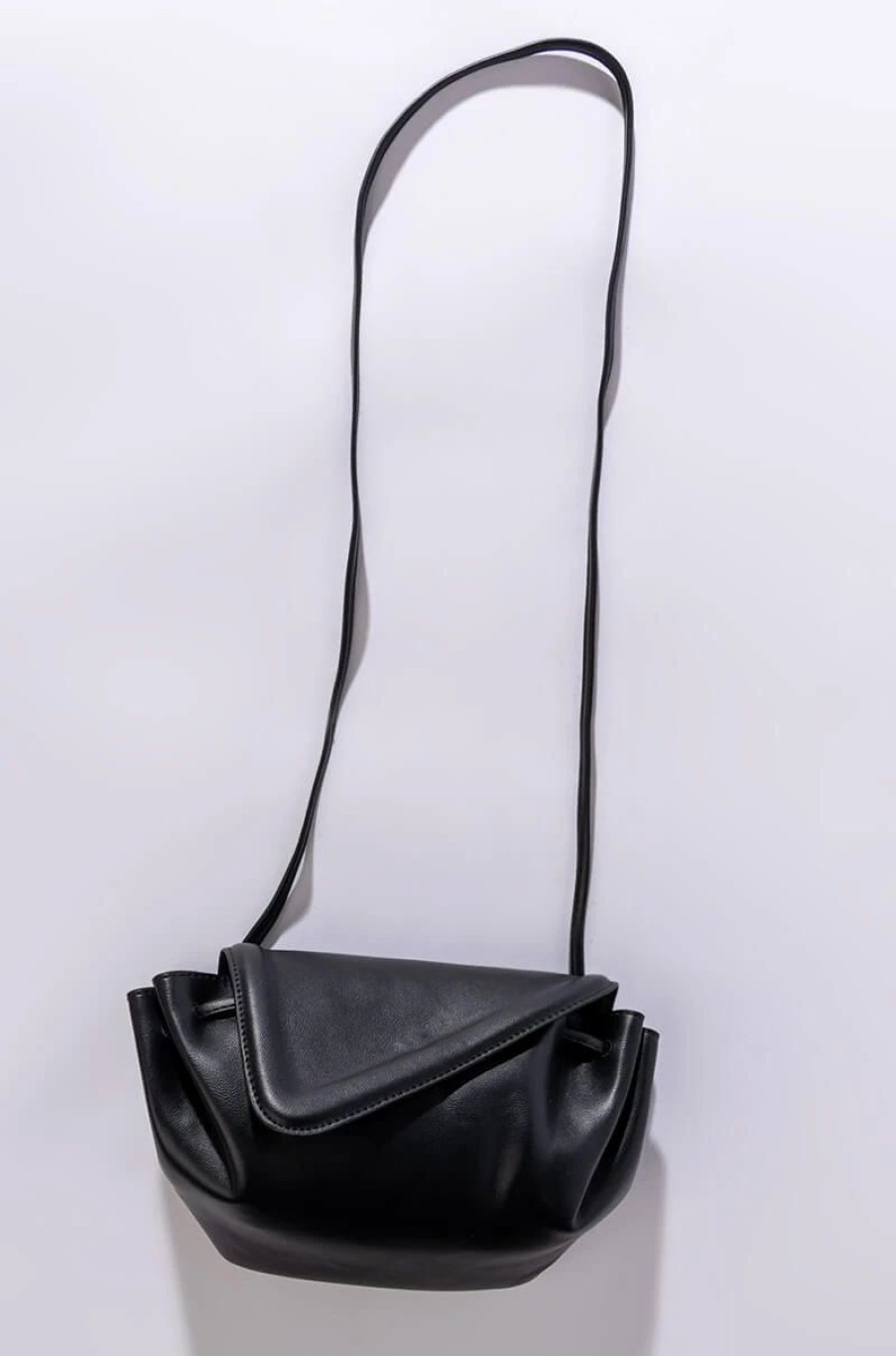 Handbags, Clutches & Wallets * | Birdy Beak Flap Purse Black