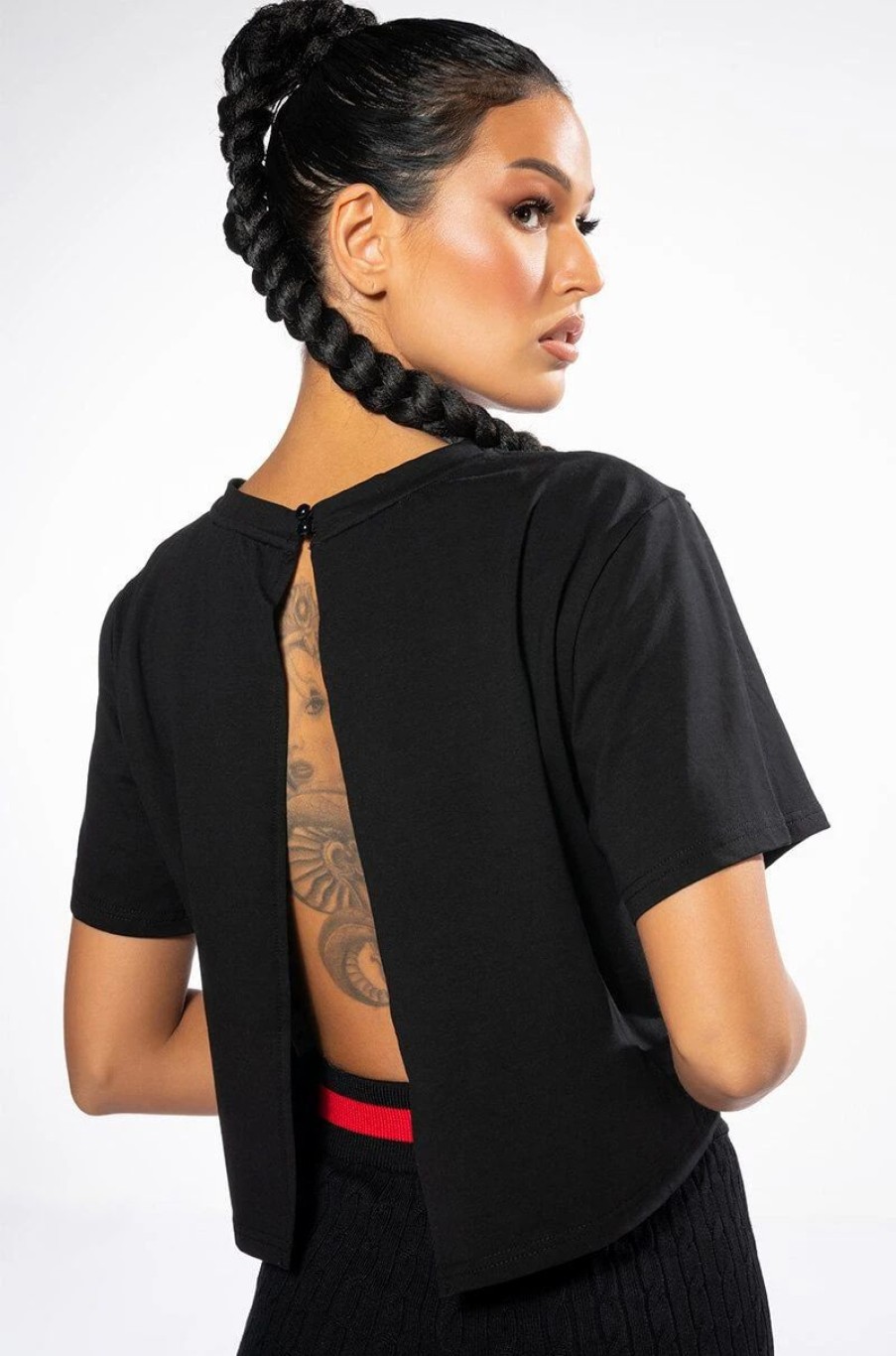 Crop Tops & Bralettes * | Flaunt It Open Back T Shirt Black